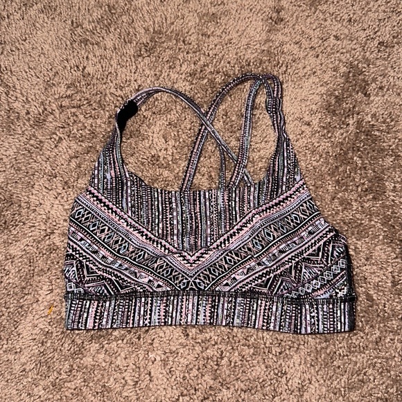 Lululemon Energy Bra - Picture 1 of 3